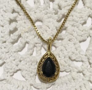 Vintage Avon Pendant Necklace Breek Key Black Stone Gold Tone Box Chain